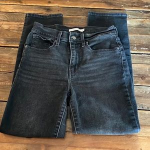 Levi 724 jeans